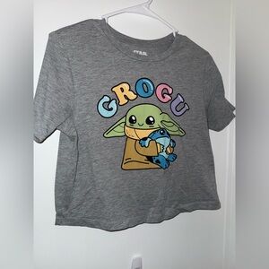 star wars the mandalorian grogu baby yoda with frog gray short sleeve top